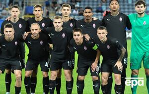 "Заря" играет в группе В