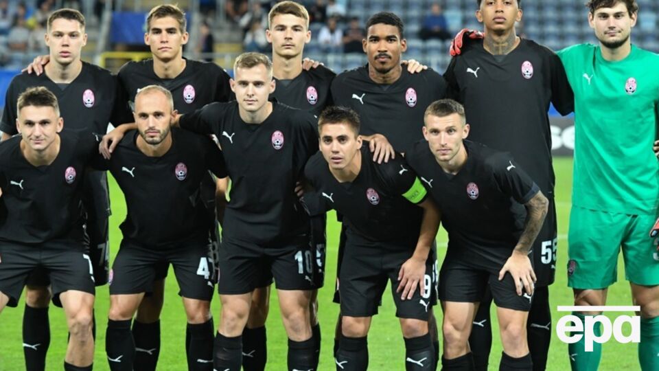 "Зоря" грає у групі В