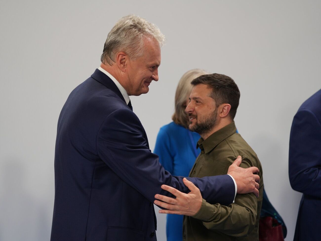 Науседа согласился со словами Зеленского, который заявил об опасности нападения РФ на страны Балтии, если она восстановит разбитый военный потенциал