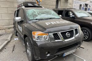 В результате российской ракетной атаки по Харькову пострадал автомобиль съемочной группы португальского телеканала RTP