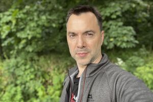 Російський військовий, завдаючи удару, чудово розуміє, скільки може загинути цивільних. Але йому або все одно, або він боїться заперечити