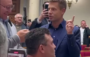 Гончаренко и Тищенко устроили перепалку на заседании Рады