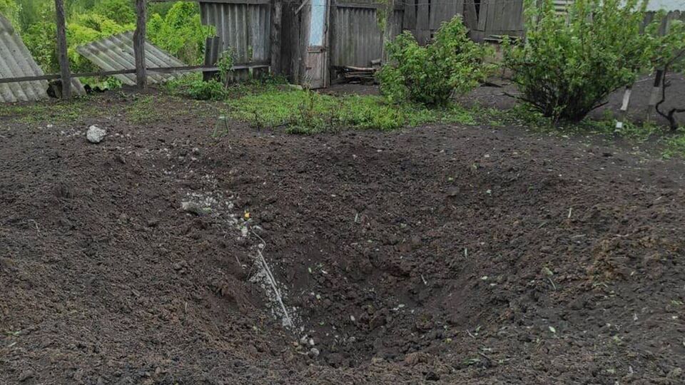 В результате российской атаки погибла 45-летняя жительница села Старая Гута, также получил ранения 21-летний мужчина, отметили в Сумской обласной прокуратуре