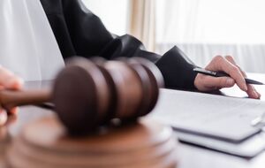 Правовая квалификация – умышленное телесное повреждение средней тяжести, а также хулиганство