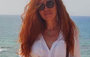 Мир сошел с ума. В XXI веке дозваниваешься до дочери, и вы обе перекрикиваете сирены. Ты свою, харьковскую, а она свою, тель-авивскую