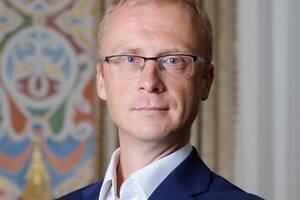 Ніколенко наголосив, що оперативний штаб МЗС України з надання допомоги українцям в Ізраїлі працює в цілодобовому режимі