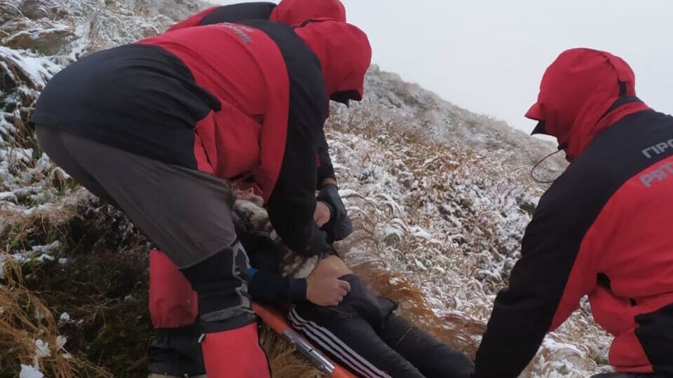 Тело погибшего туриста передали полиции