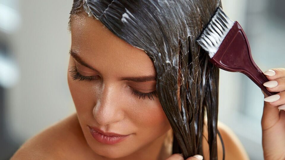 Для приготовления домашней маски для волос понадобится сок алоэ