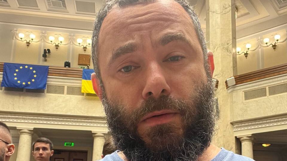 Депутат может быть причастен к незаконному выезду из Украины