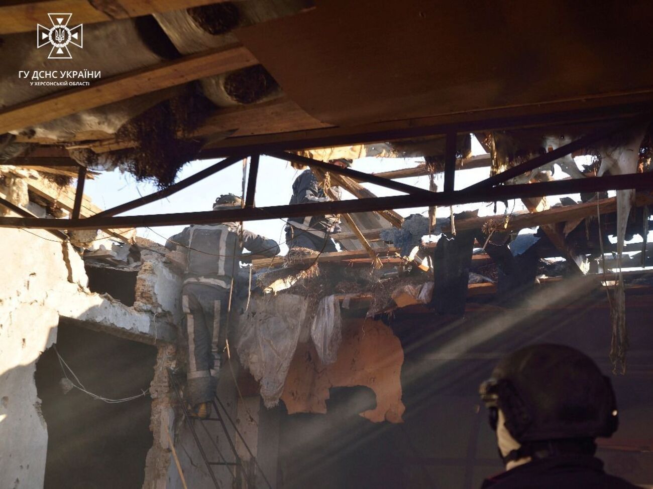 Окупанти й далі руйнують житло мирних українців