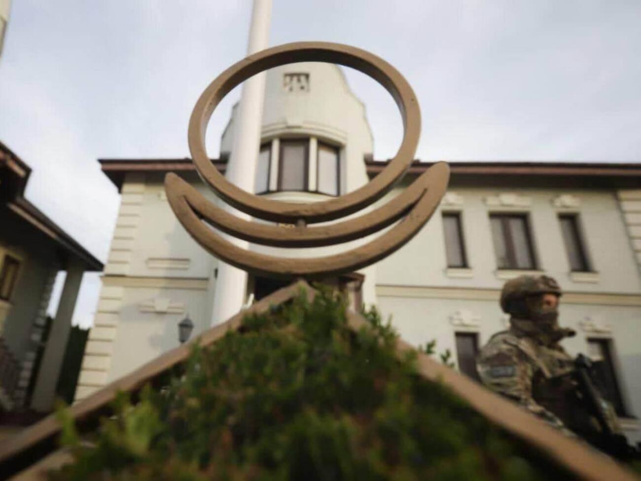 ЗМІ опублікували фото слідчих дій