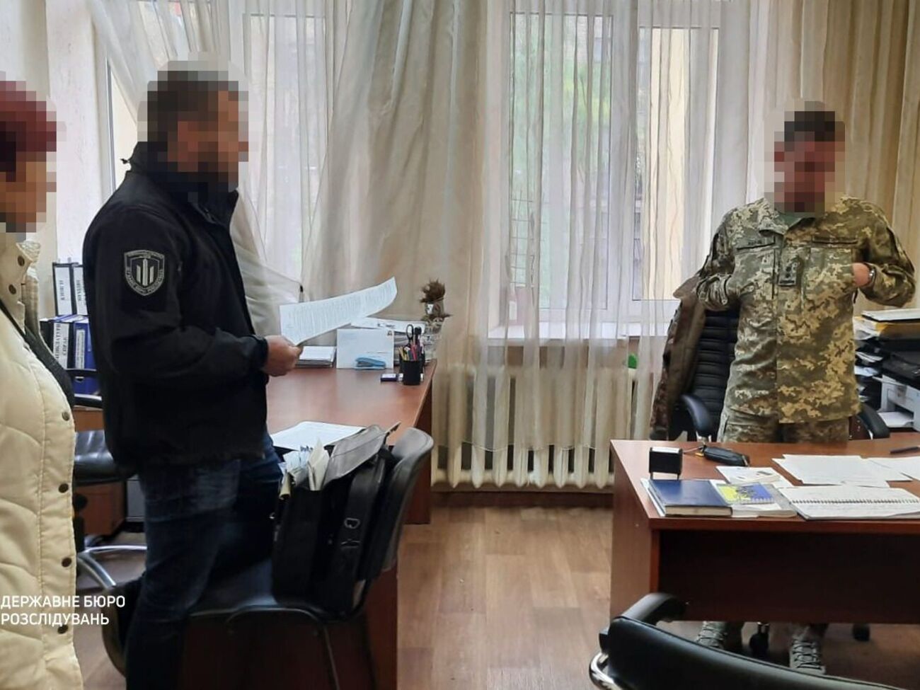 За даними ДБР, підозри оголосили сімом фігурантам кримінального провадження