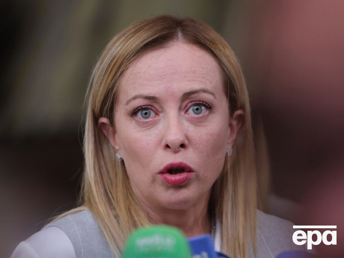 Українці роблять те, що мають робити, а країни Заходу їм у цьому допомагають, зазначила Мелоні у розмові з російськими пранкерами