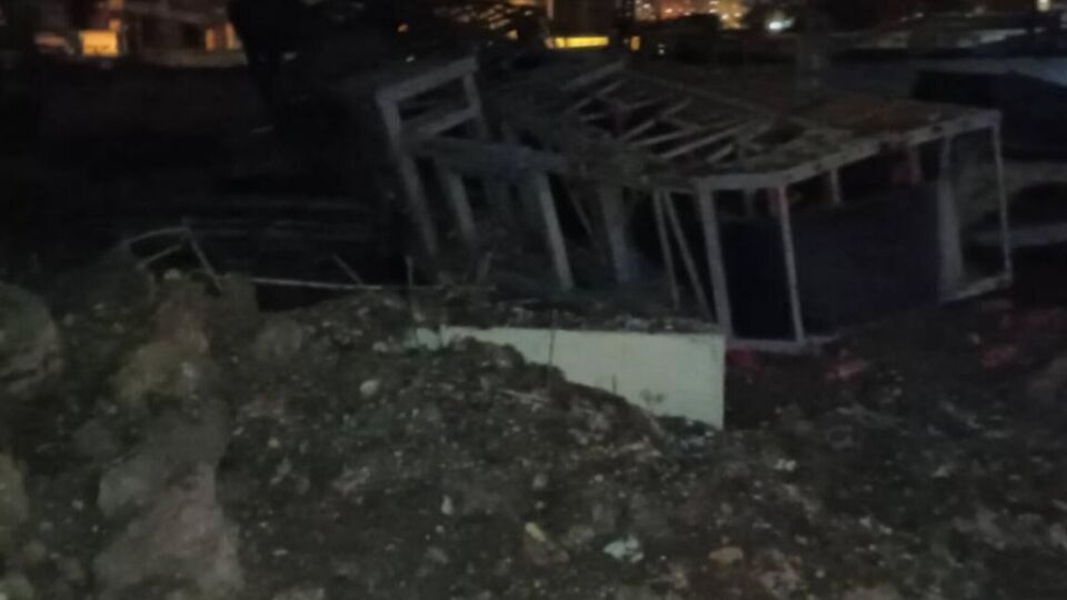 Оккупанты, предположительно, сверхзвуковой ракетой "Оникс" попали в припортовую инфраструктуру, сообщили силы обороны юга Украины