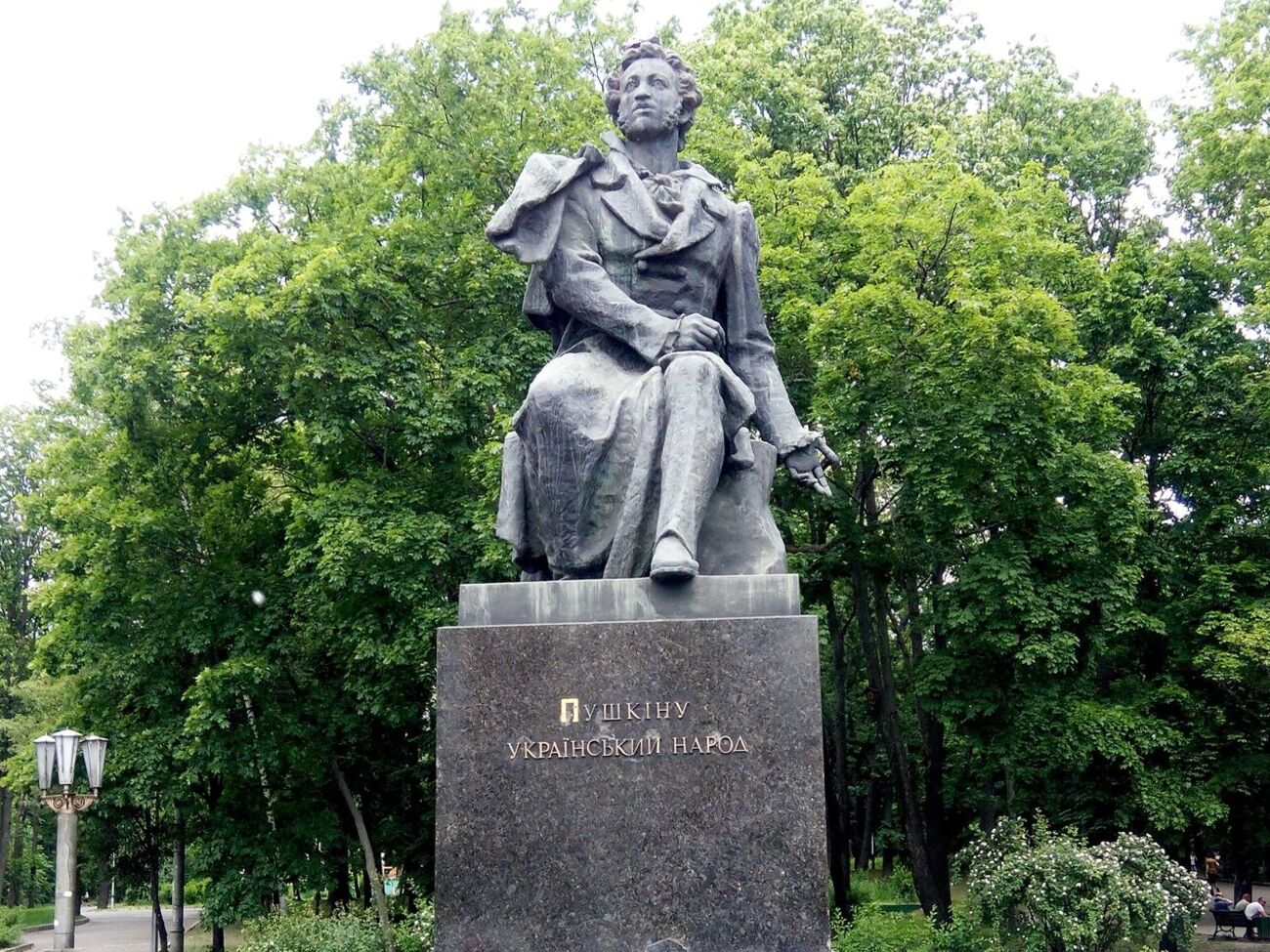 В сентябре Минкульт инициировал ускорение демонтажа ряда памятников российским и советским деятелям, в частности Щорсу и Пушкину в Киеве