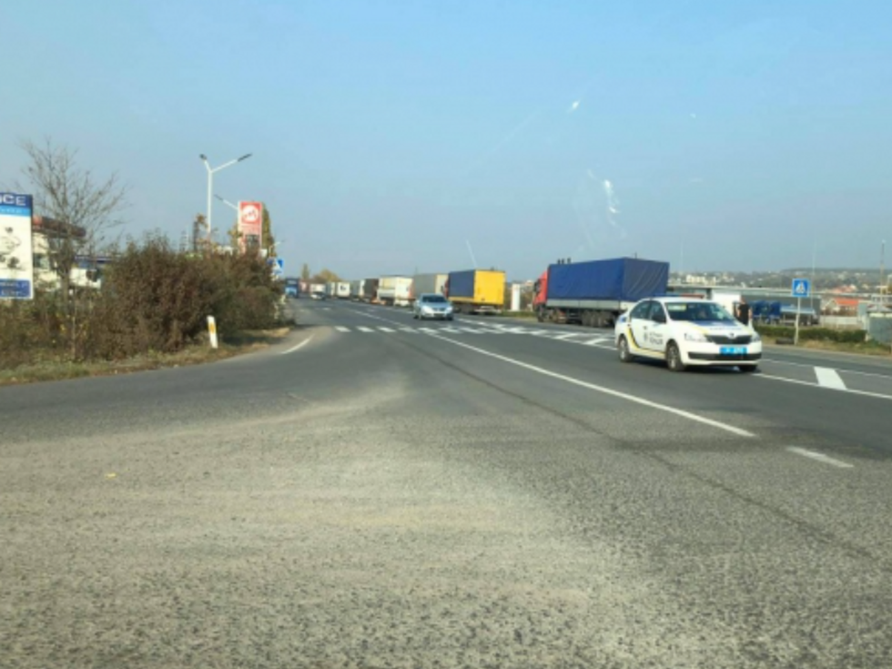 Водитель одной из украинских фур умер в очереди на границе Польши и Украины