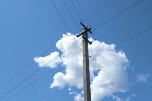 Ежедневно над восстановлением сетей в Донецкой области работает более 60 бригад энергокомпании