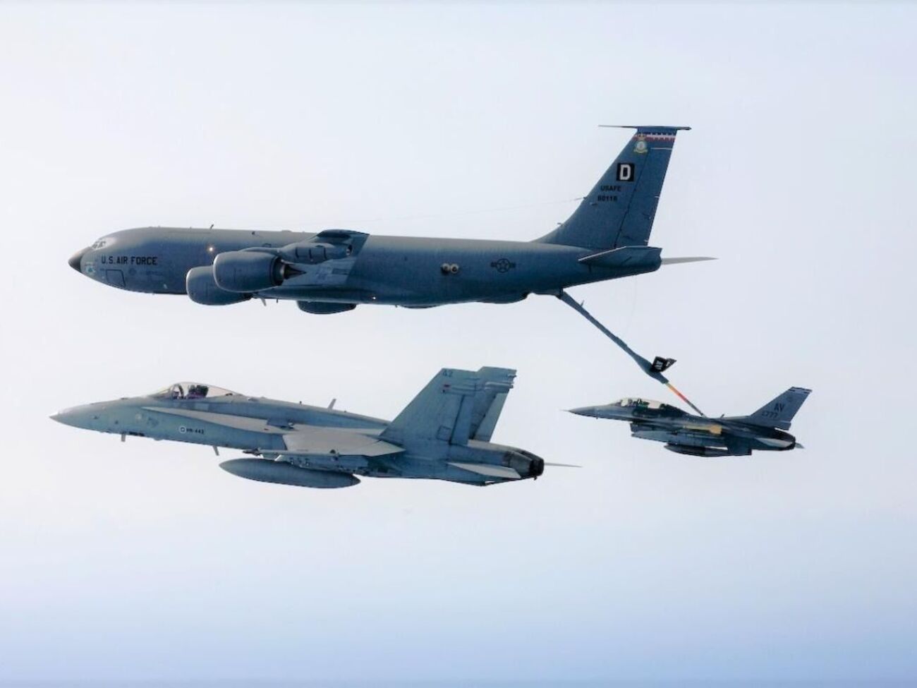 Инцидент произошел во время дозаправки, отметили военные США