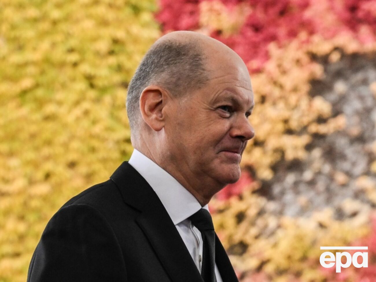 Шольц заявив, що має намір продовжувати діалог із Путіним