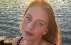 Костюк на початку листопада вийшла заміж