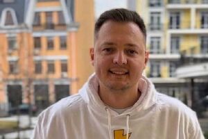 Лавриненко отметил, что купить "Труху" хотели в первые полгода полномасштабного вторжения РФ