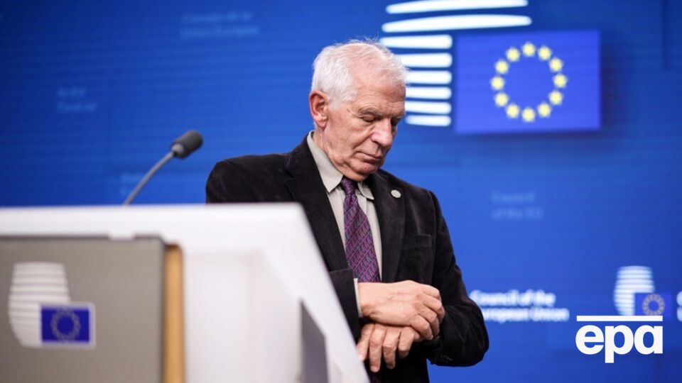 ЕС уже передал Украине немного более 300 тыс. боеприпасов, отметил Боррель