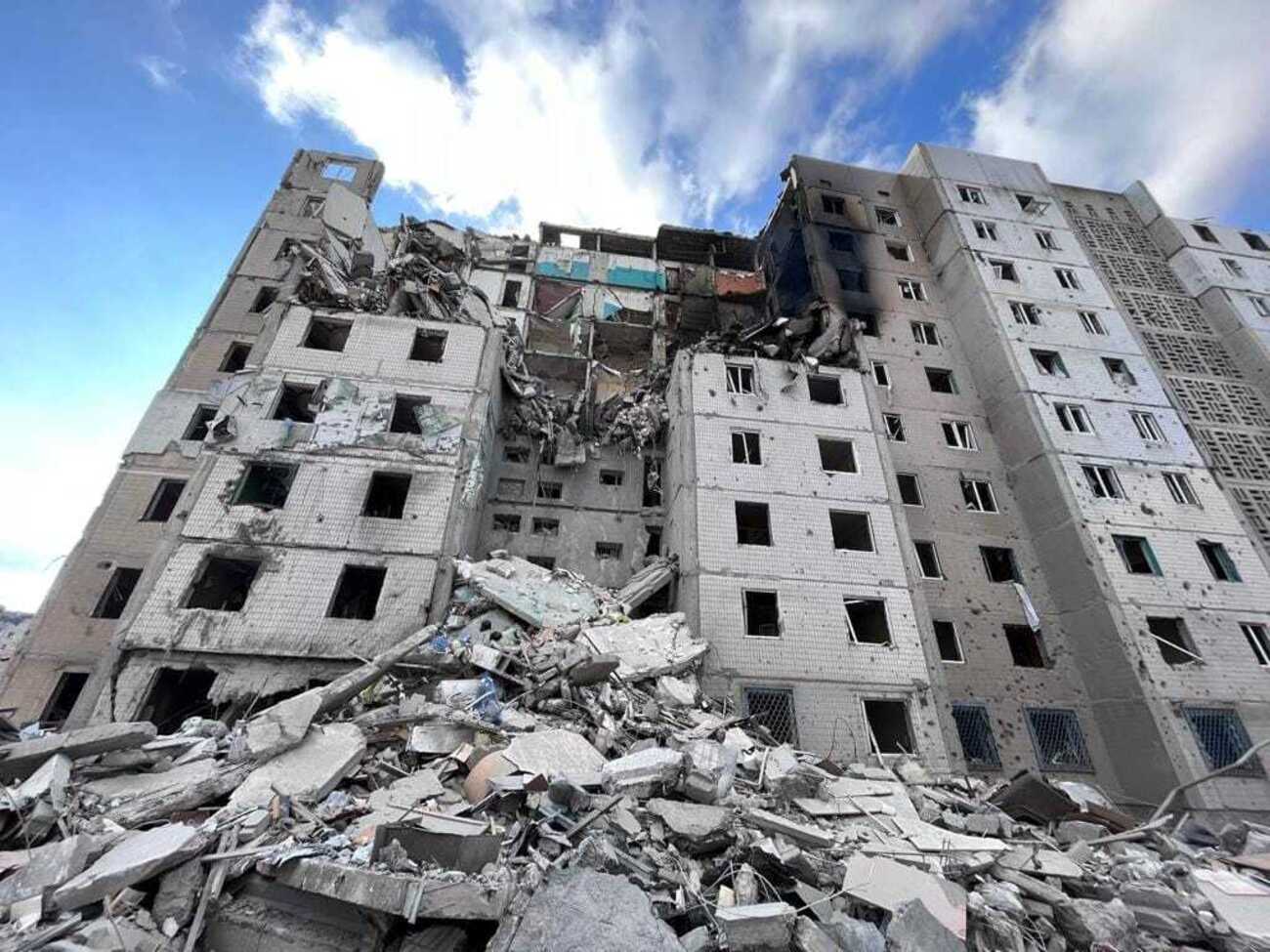 В Торецкой общине обстрелами повреждено одно админздание, два дома и три инфраструктурных объекта