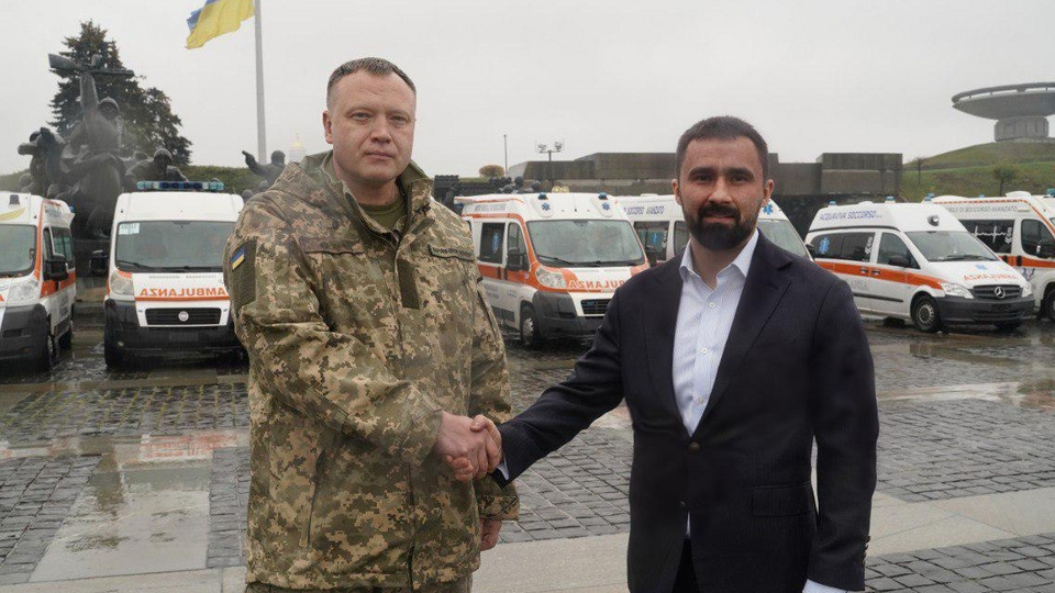 На фронт передали вже понад 100 автомобілів швидкої допомоги загальною вартістю більше ніж 70 млн грн
