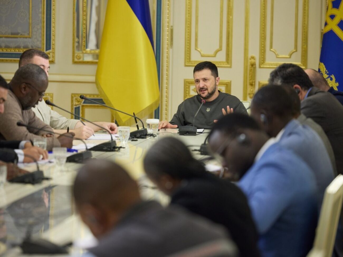 Зеленский заявил, что ему "все равно, как называется формат", который приведет к миру в Украине