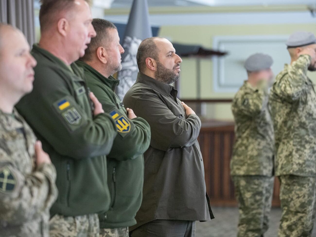 Умєров і Залужний передали Лупанчуку бойовий прапор ССО