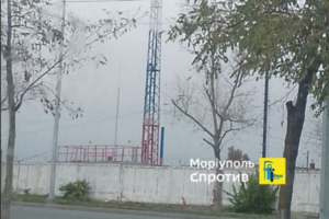 На кожній базі окупантів є 100–150 військовослужбовців, і таких об'єктів у місті багато, зазначає Андрющенко