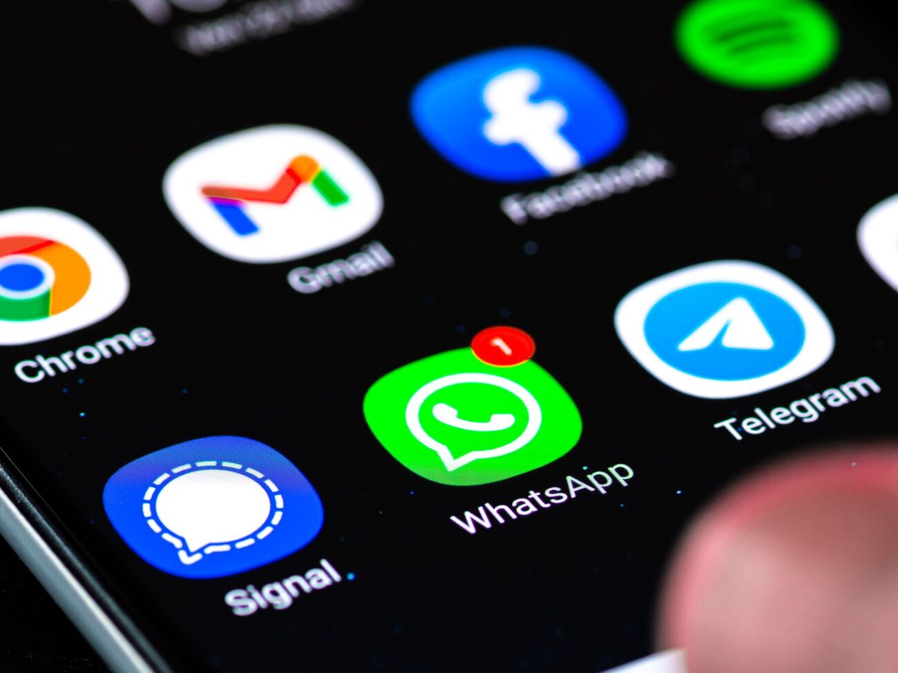 Ворог чи інші зловмисники намагаються отримати доступ до гаджета військових через месенджер, зазначили ПС ЗСУ