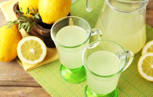 Лимонный сок выдавить несложно