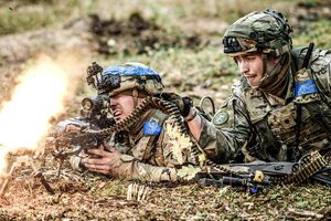 Стандартів НАТО навчаються сержанти, інструктори та військові освітяни з України