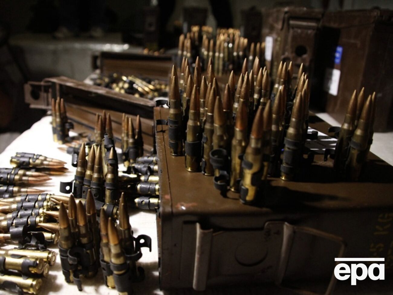 ЗМІ пишуть, що Україні нібито передали швейцарські бронебійні набої