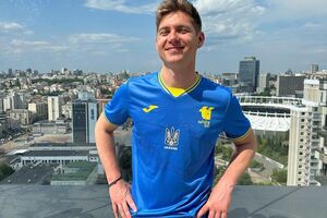 Остапчук показал личный архив