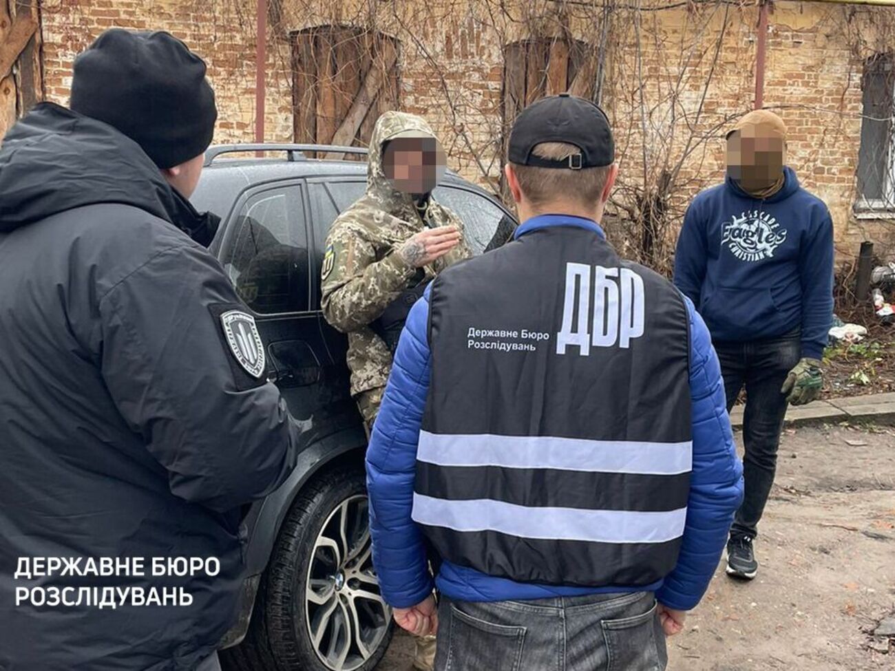 Підозрюваного затримали під час отримання $3 тис.