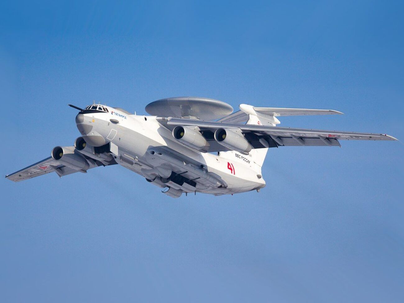 А-50 может обнаруживать самолеты противника на большей дальности, чем наземные радары