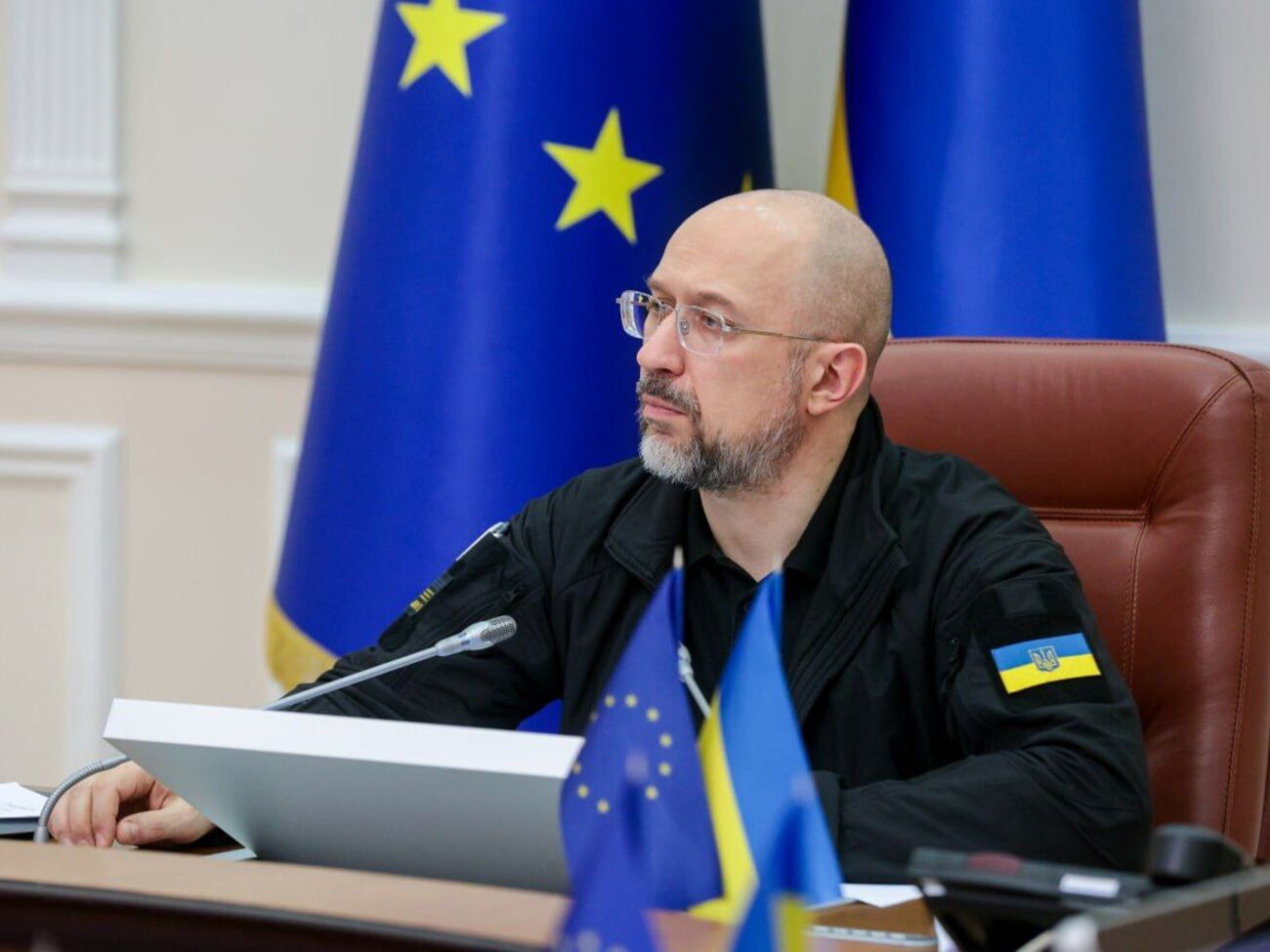 Опалювальний сезон стартував у всіх регіонах України, зазначив Шмигаль