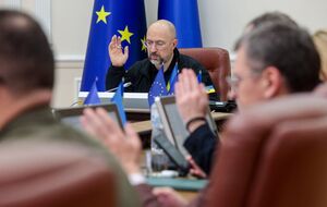 Украина продолжает привлекать средства от партнеров, отметил Шмыгаль