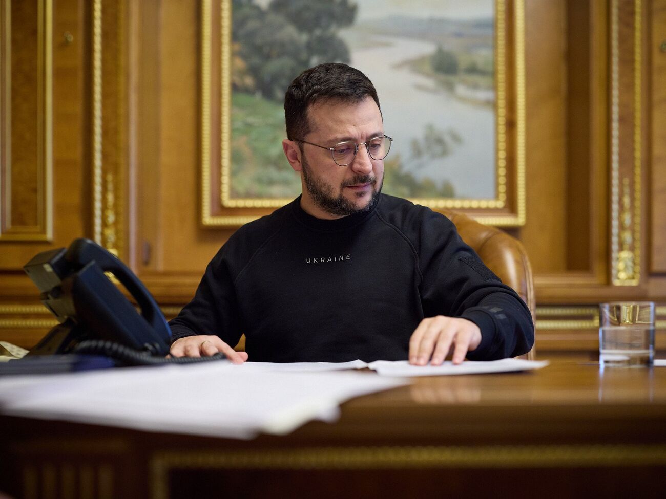 Причини звліьнення Зеленським заступника голови СЗР наразі невідомі