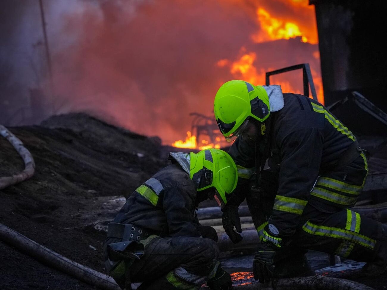 На пожежі було поранено одну людину, вона в лікарні