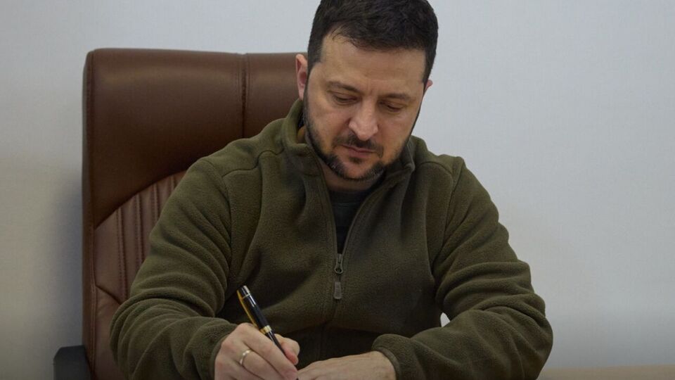 Зеленський підписав укази про звільнення і призначення