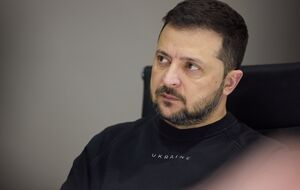 Зеленский отметил, что уволил Остащенко по представлению Умерова