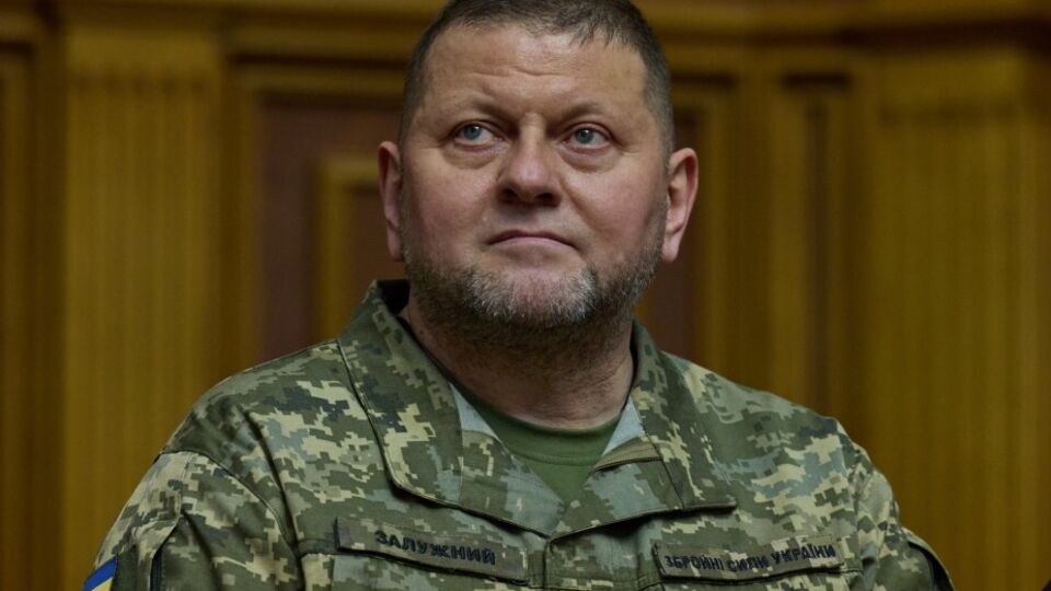 Позиційна війна створює величезні ризики для України, зазначив Залужний