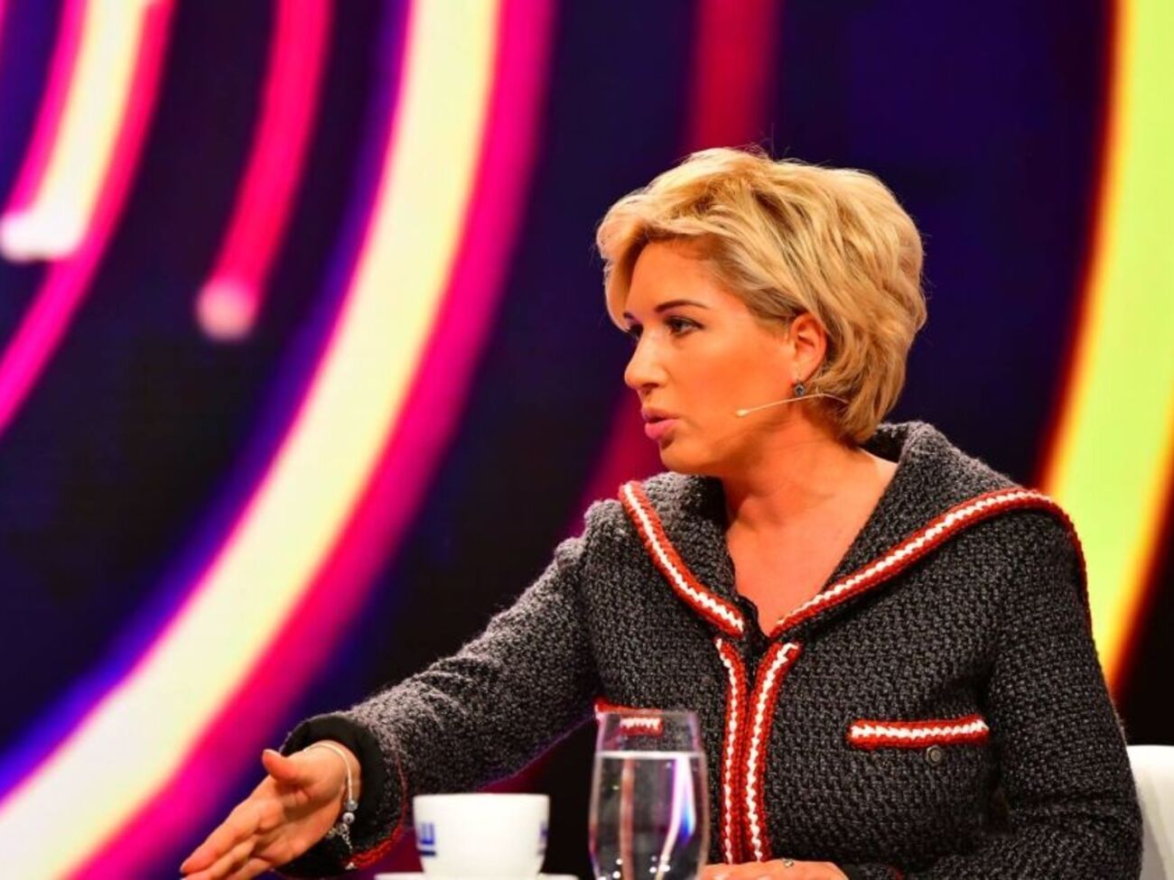 Алена Яхно: Сожжение чучела – это нормально? Это разумный аргумент? Это адекватный способ разрешения спора в ХХІ веке?