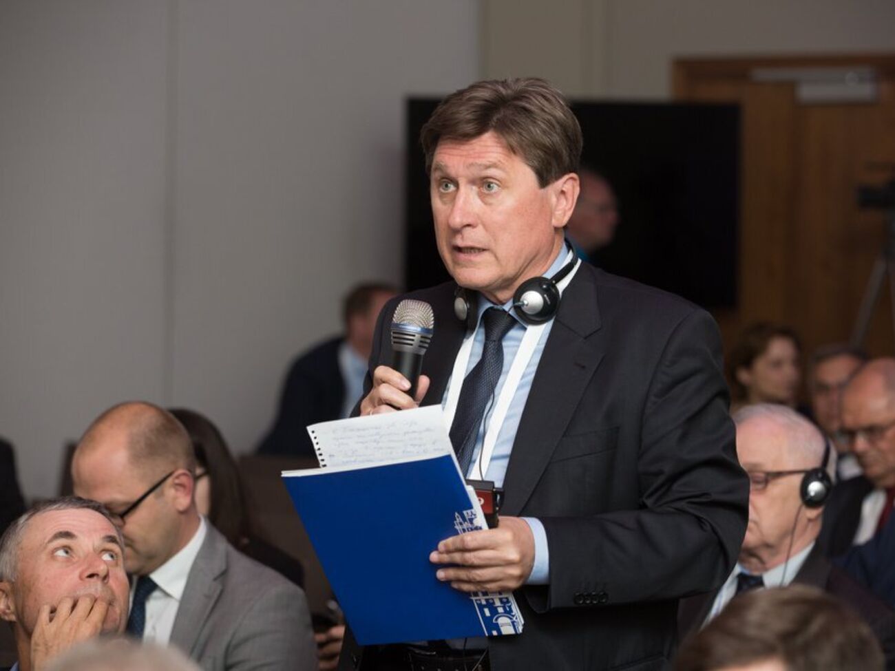 Залужный дал понять, что нашим западным партнерам мало сейчас просто помогать нам на минимальном уровне, чтобы мы просто не проиграли эту войну