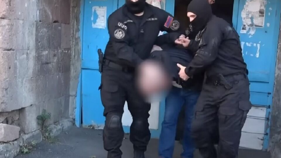 По данным спецслужбы Армении, арестовали пять человек