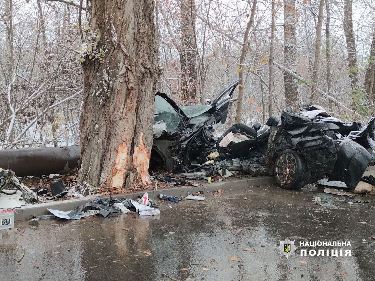 По предварительным данным, водитель не справился с управлением