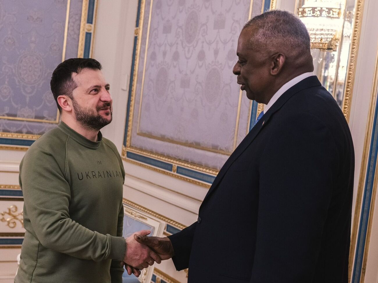 Остин приехал в Киев перед очередной встречей группы помощи Украине "Рамштайн"